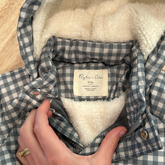 Rylee and Crew green unisex bunting suit, snow suit size 6-12 months - Picture 2 of 6